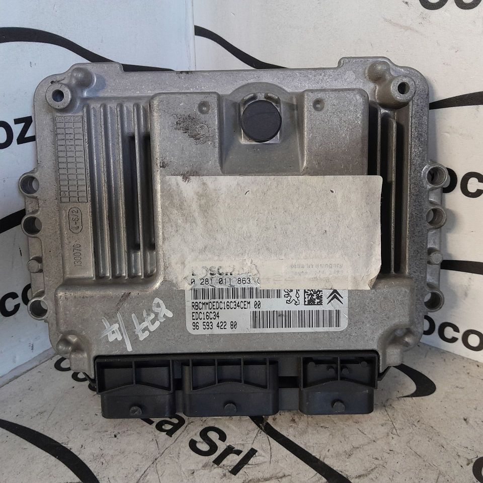 Immagine di CENTRALINA MOTORE BOSCH  CITROEN C4 1.6 16 V HDI *0281011863*