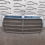 Immagine di MASCHERINA ANTERIORE MERCEDES BENZ 200 E (W124)